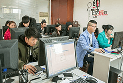 UI設(shè)計(jì)師培訓(xùn)班學(xué)習(xí)環(huán)境