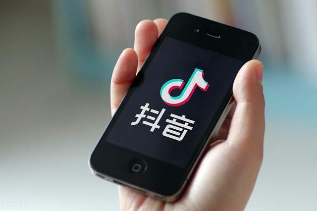 抖音賬號粉絲多但視頻播放量少？可能是這三個原因?qū)е拢?- 美迪教育